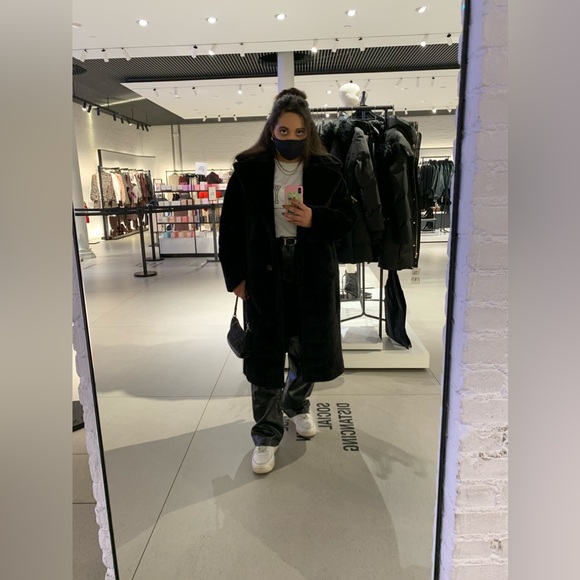 ASOS Mid Rise Lined Straight Leg Jeans In Black Croc Vinyl - Picture 3 of 3